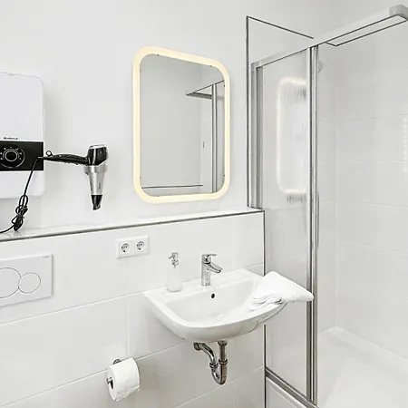 Im Denkmal Zentral In Mit Hohen Decken Krefeld