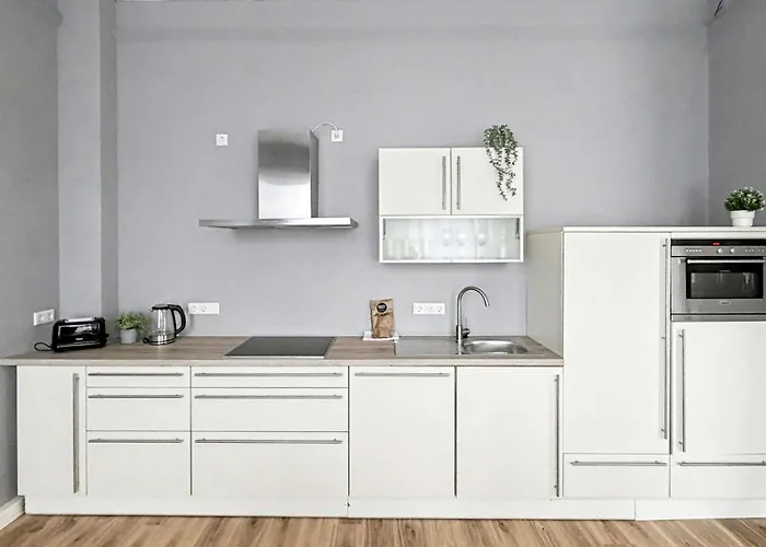 Im Denkmal Zentral In Mit Hohen Decken *